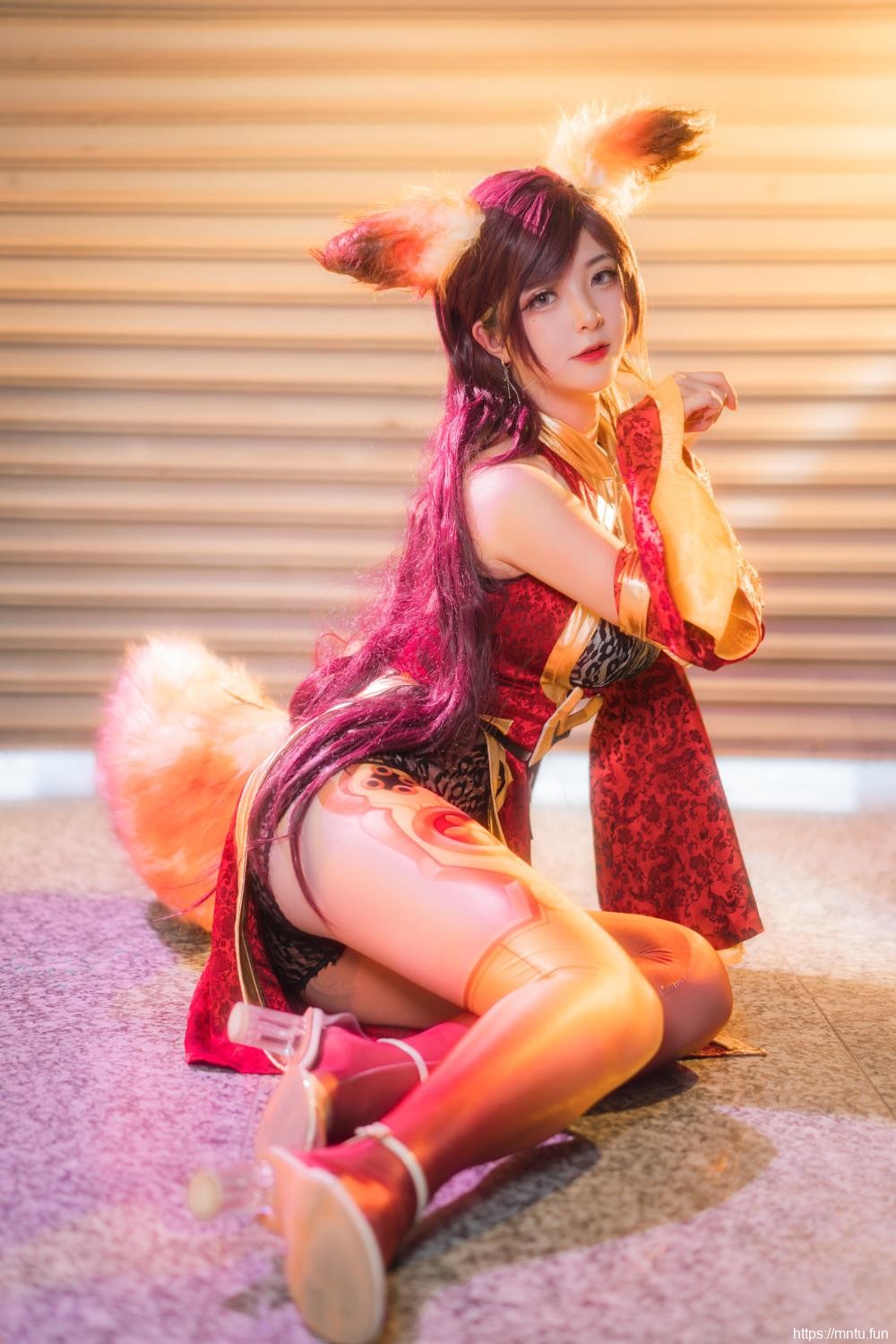 夏日COS场照会：清纯美女COS王者荣耀少女阿狸妲己