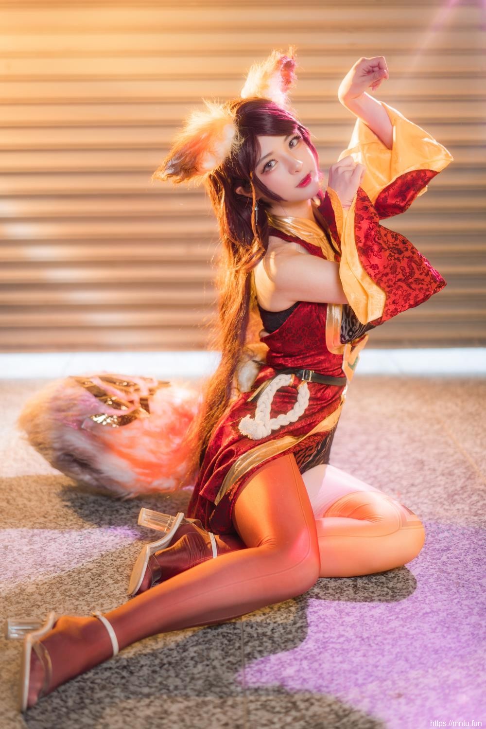 夏日COS场照会：清纯美女COS王者荣耀少女阿狸妲己