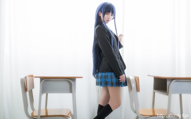 御姐鳗鱼霏儿身穿学生装COSPLAY白色相簿2冬马和纱