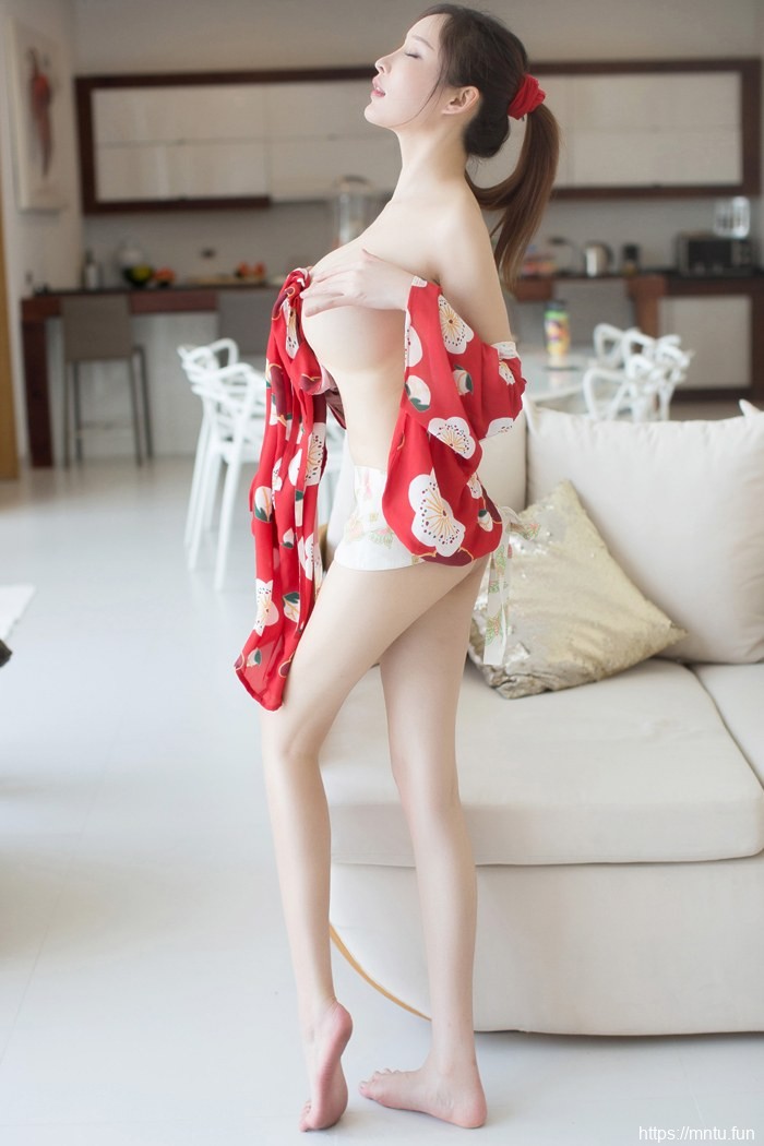 尤蜜荟气质女神周妍希和服COS不知火舞苏梅岛无圣光旅拍