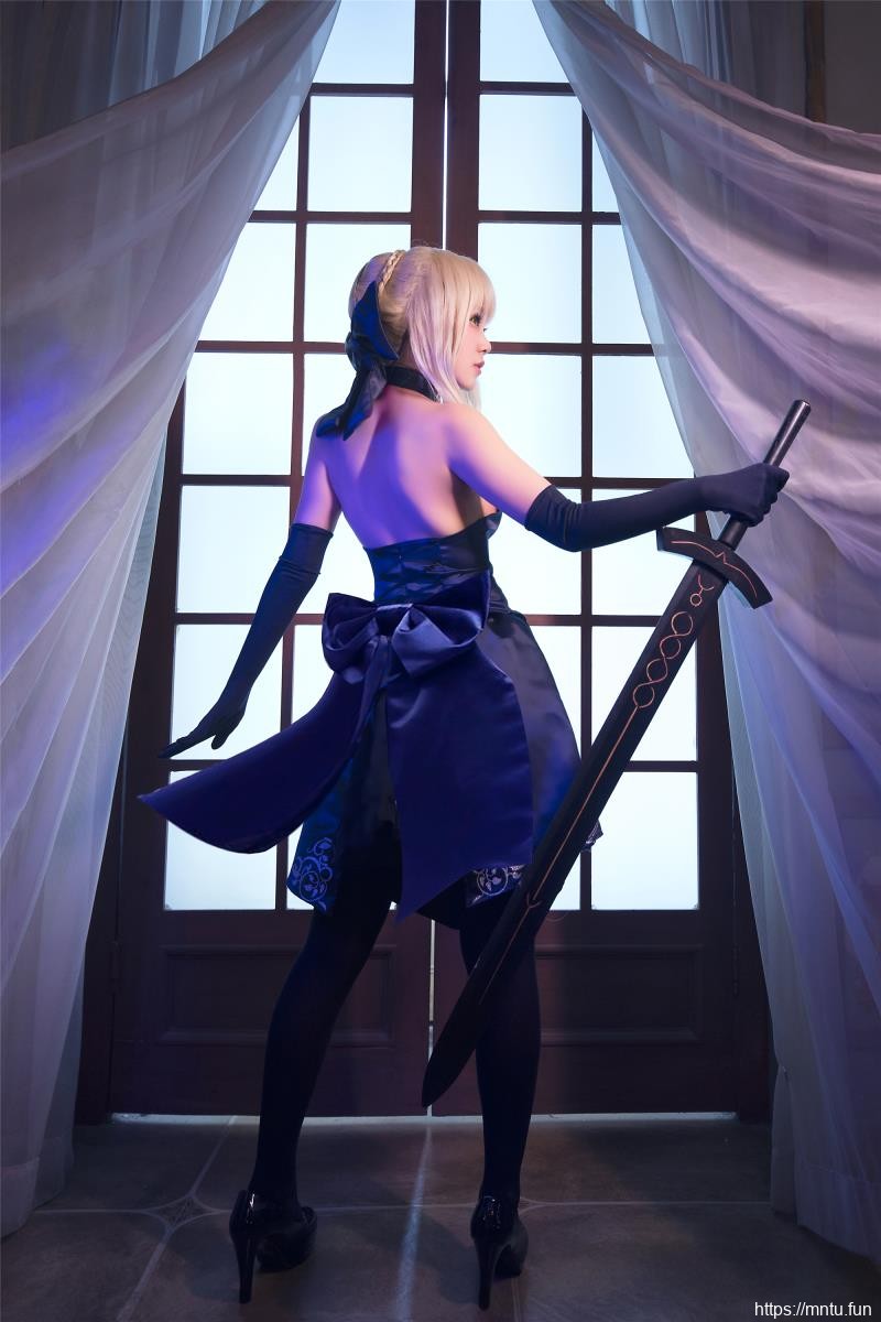 萌系汐兔子COS装扮Fate-Grand-Order阿尔托利亚·潘德拉贡