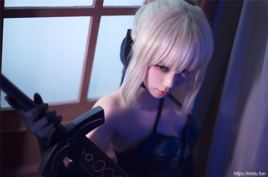 萌系汐兔子COS装扮Fate-Grand-Order阿尔托利亚·潘德拉贡