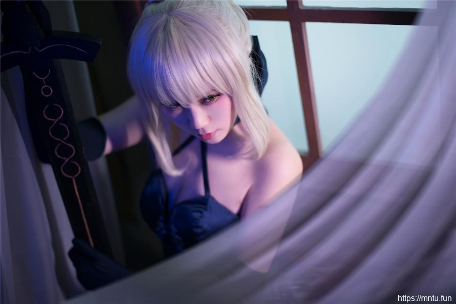 萌系汐兔子COS装扮Fate-Grand-Order阿尔托利亚·潘德拉贡