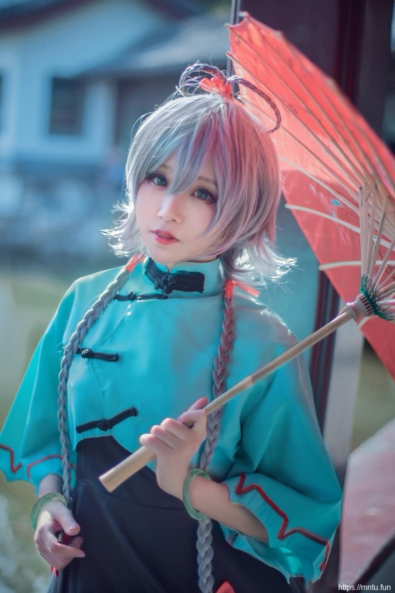 萌系美女汐兔子黑丝美腿COSPLAY洛天依