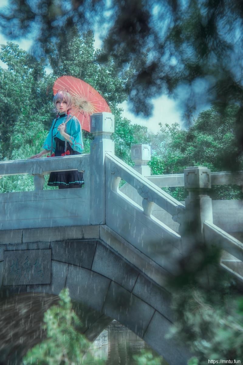 萌系美女汐兔子黑丝美腿COSPLAY洛天依