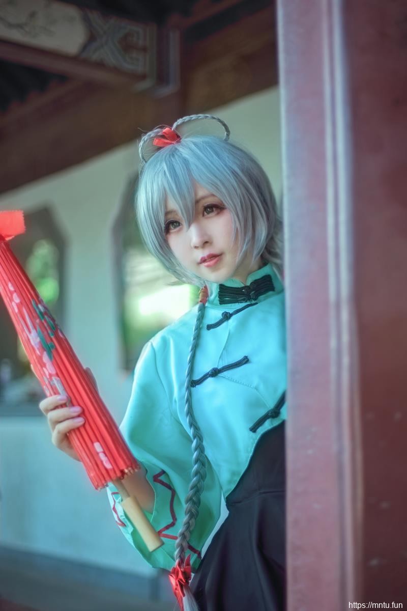 萌系美女汐兔子黑丝美腿COSPLAY洛天依