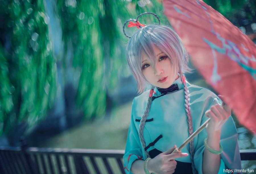 萌系美女汐兔子黑丝美腿COSPLAY洛天依