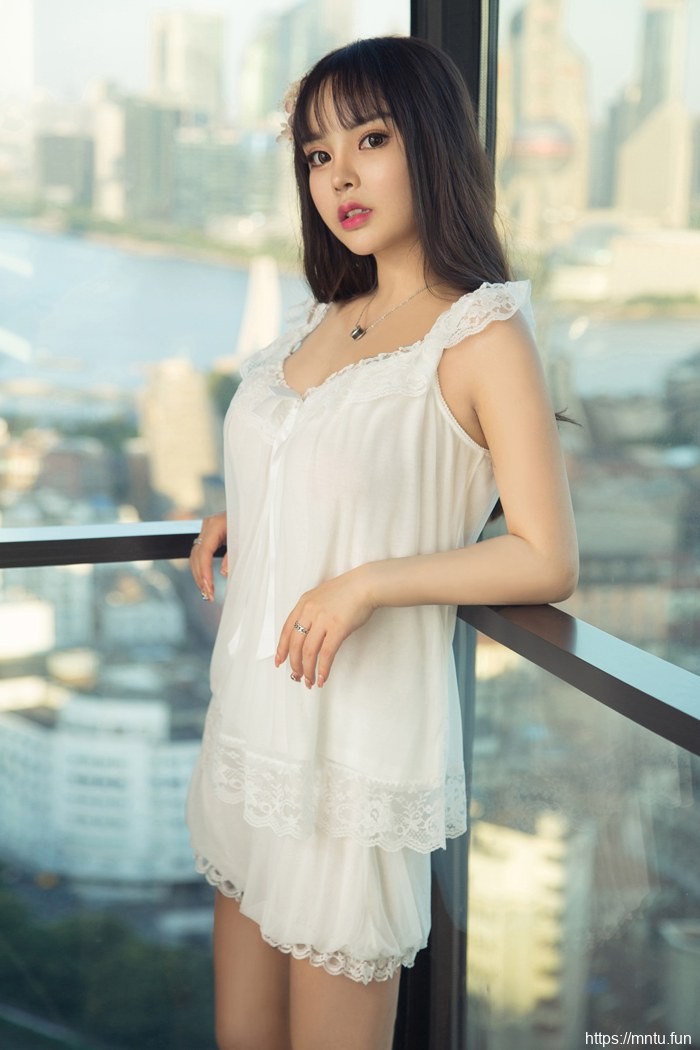 可爱二次元少女Wendy扮演COS守望先锋D.Va诱人套图