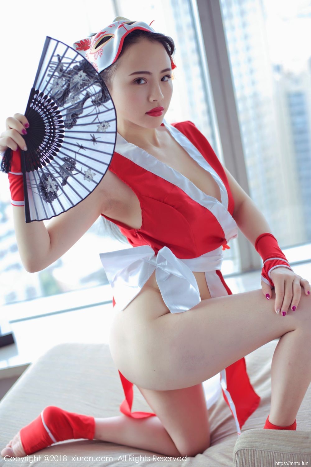 秀人网新晋模特瑞瑞ruirui天然大胸COSPLAY不知火舞美图