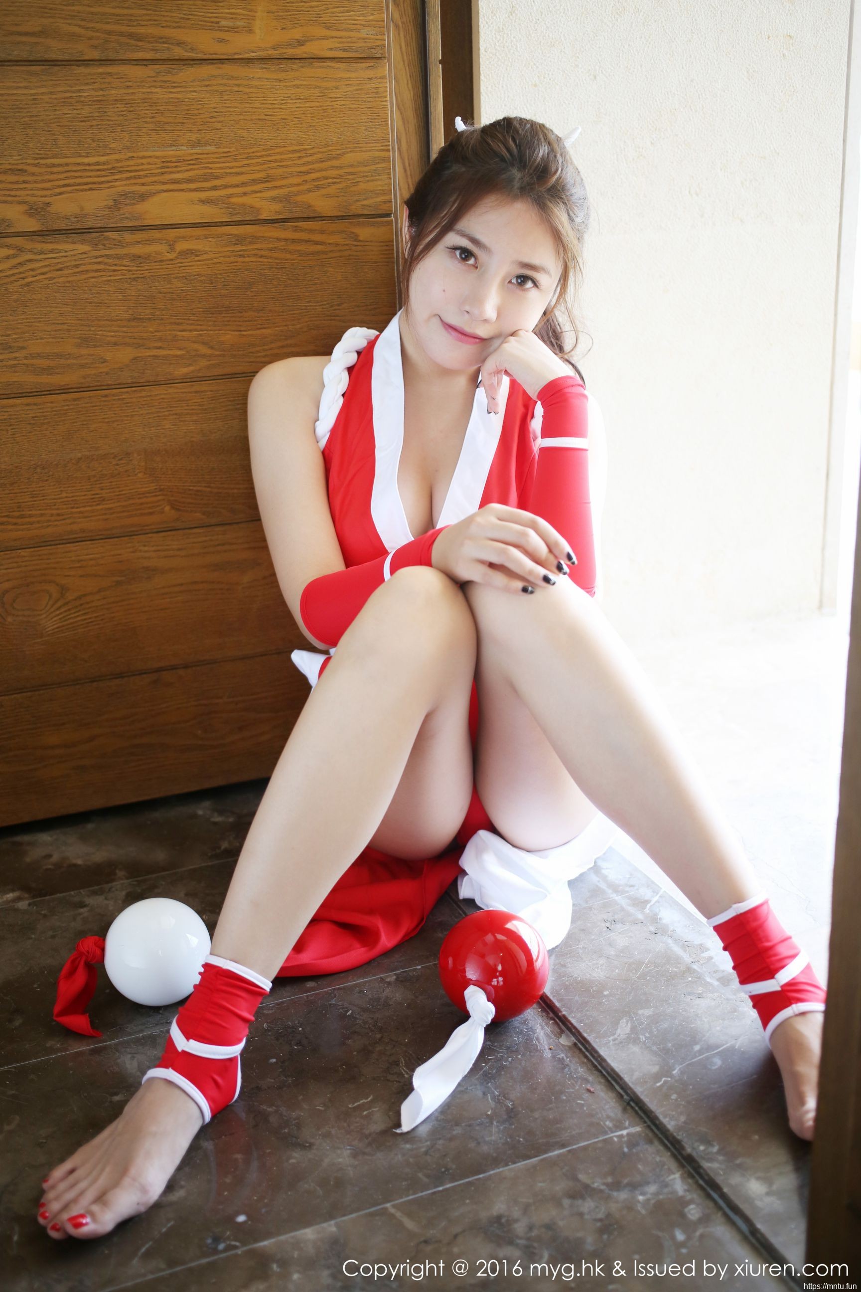 美媛馆性感美女许诺Sabrina旅拍COS不知火舞写真