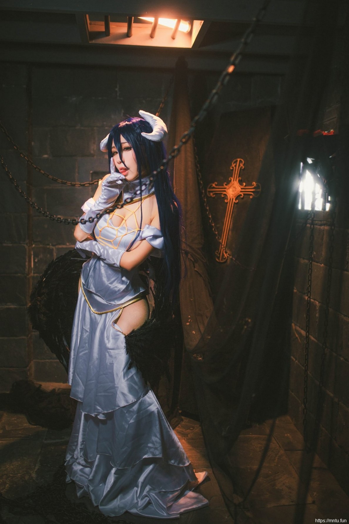 姣好身材性感美女cosplay动漫人物雅儿贝德