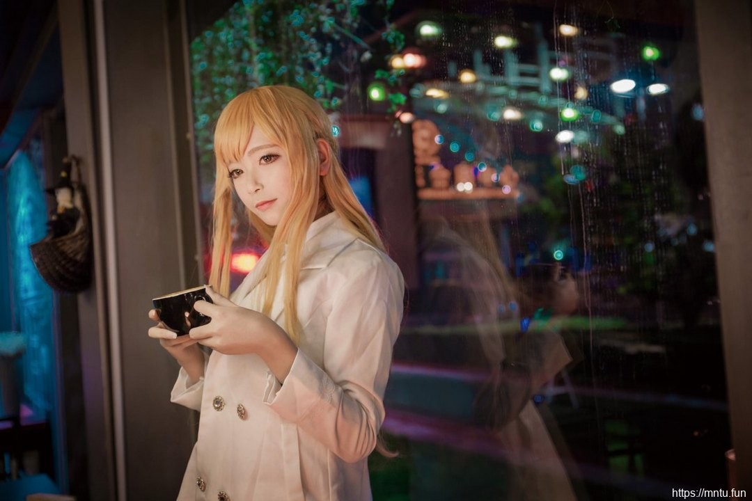 金黄色长发美女cosplay刀剑神域女主角亚丝娜