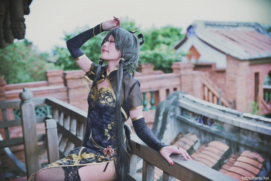 古风旗袍美女黑丝美腿cosplay洛天依诱惑销魂