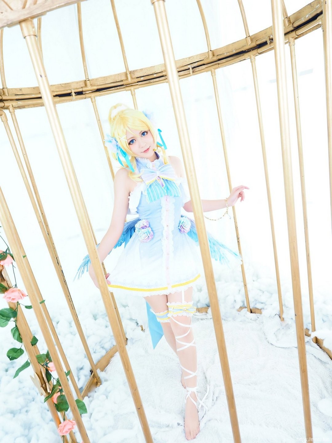 可爱性感美女白丝美腿cosplay绚濑绘里诱惑力十足