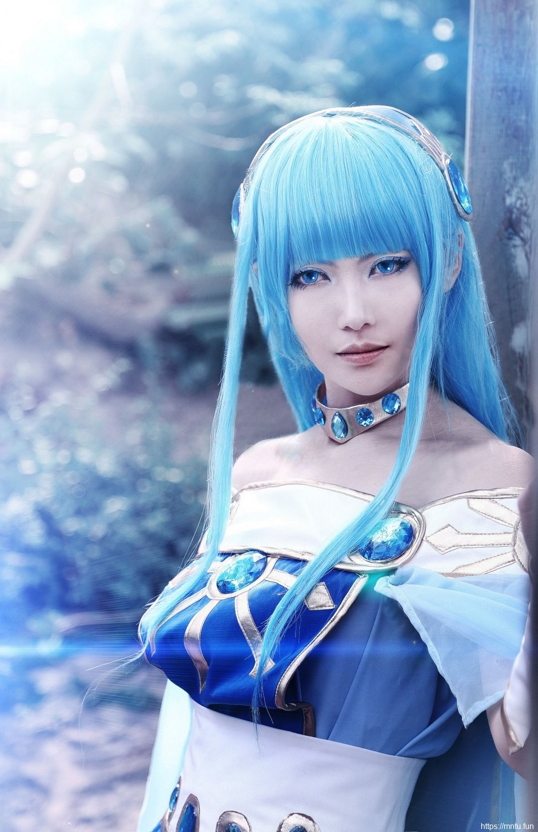 蓝色长发美女cosplay魔法骑士吊带龙啸海