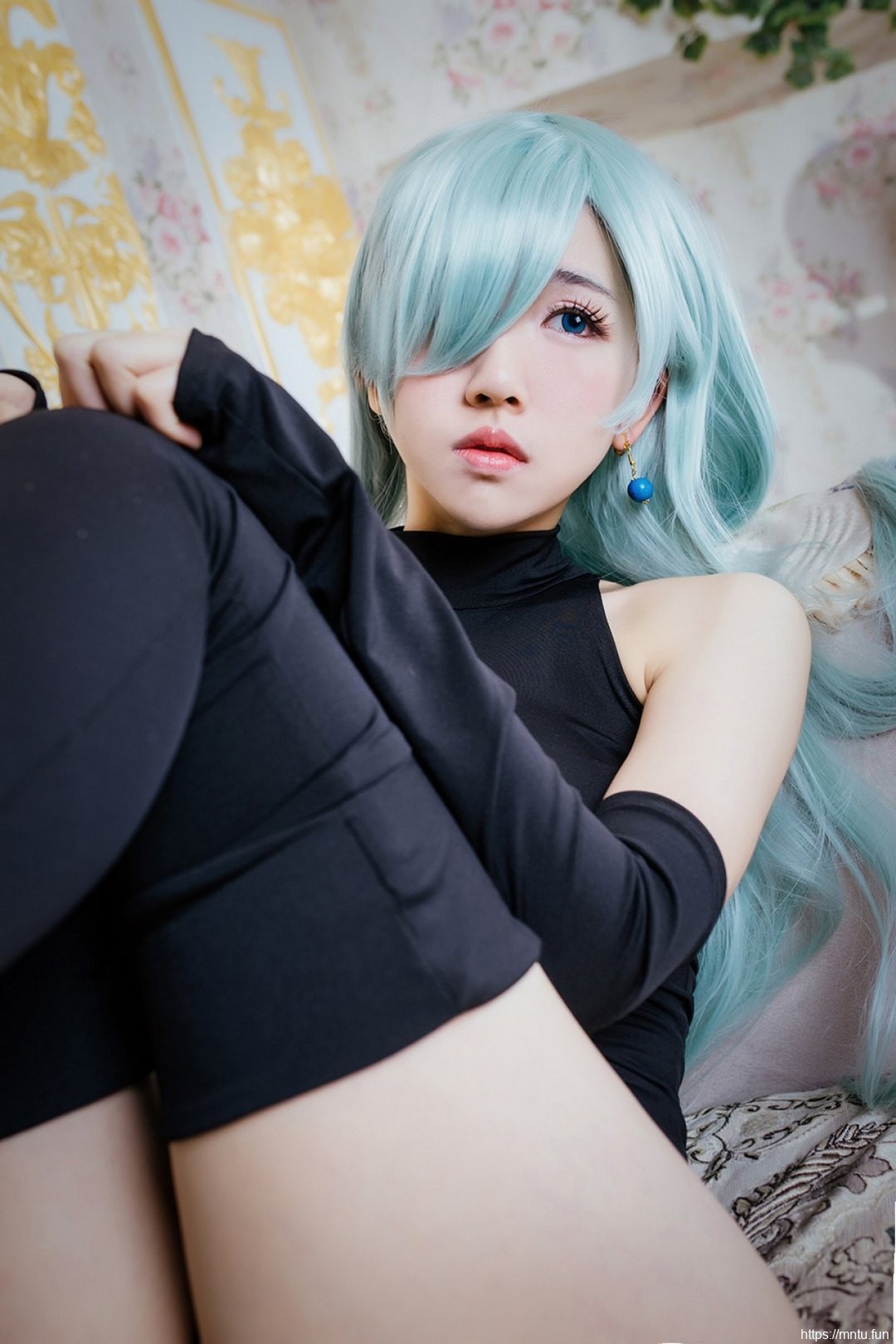 白皙美女鳗鱼霏儿cosplay七原罪女主角伊丽莎白
