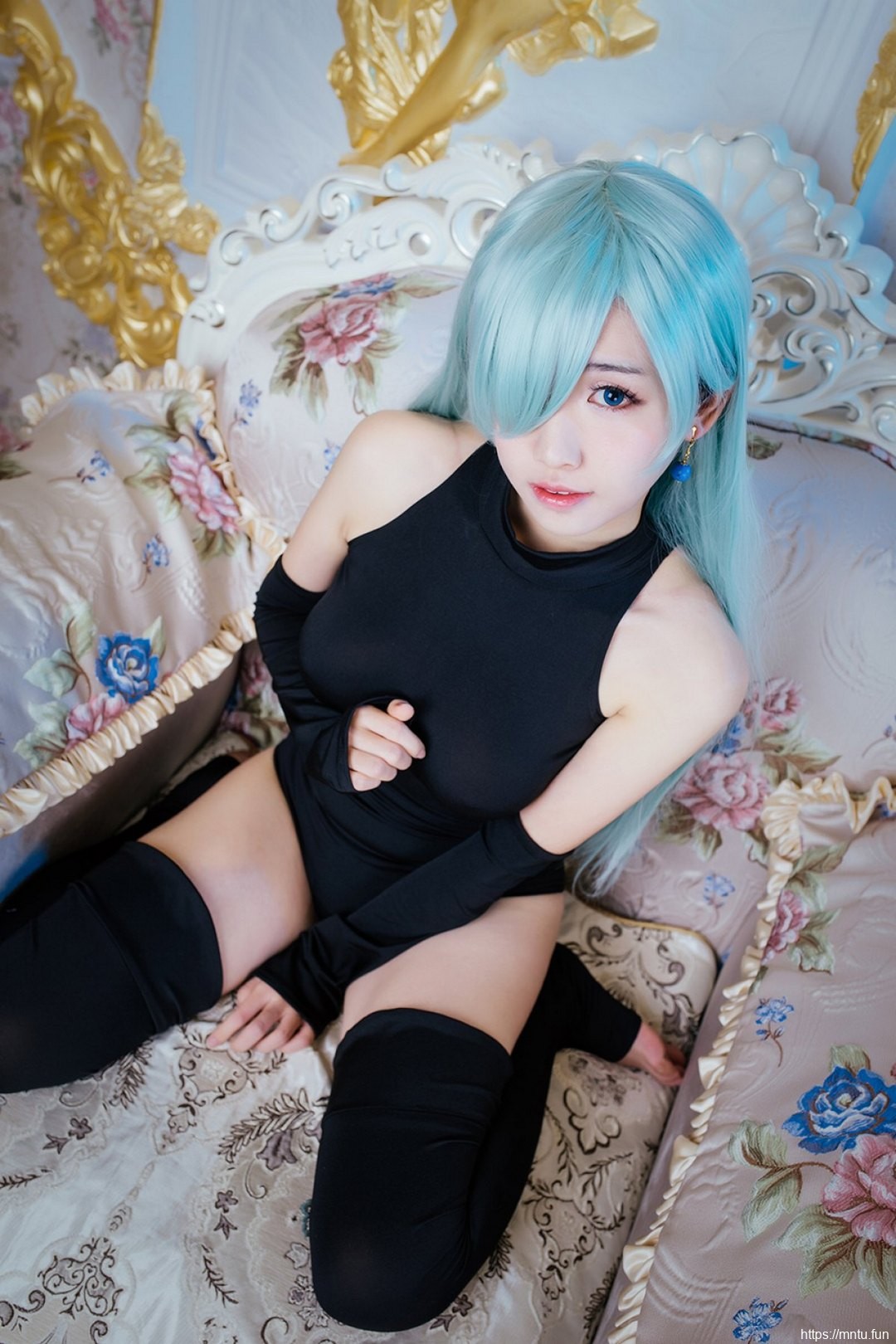 白皙美女鳗鱼霏儿cosplay七原罪女主角伊丽莎白