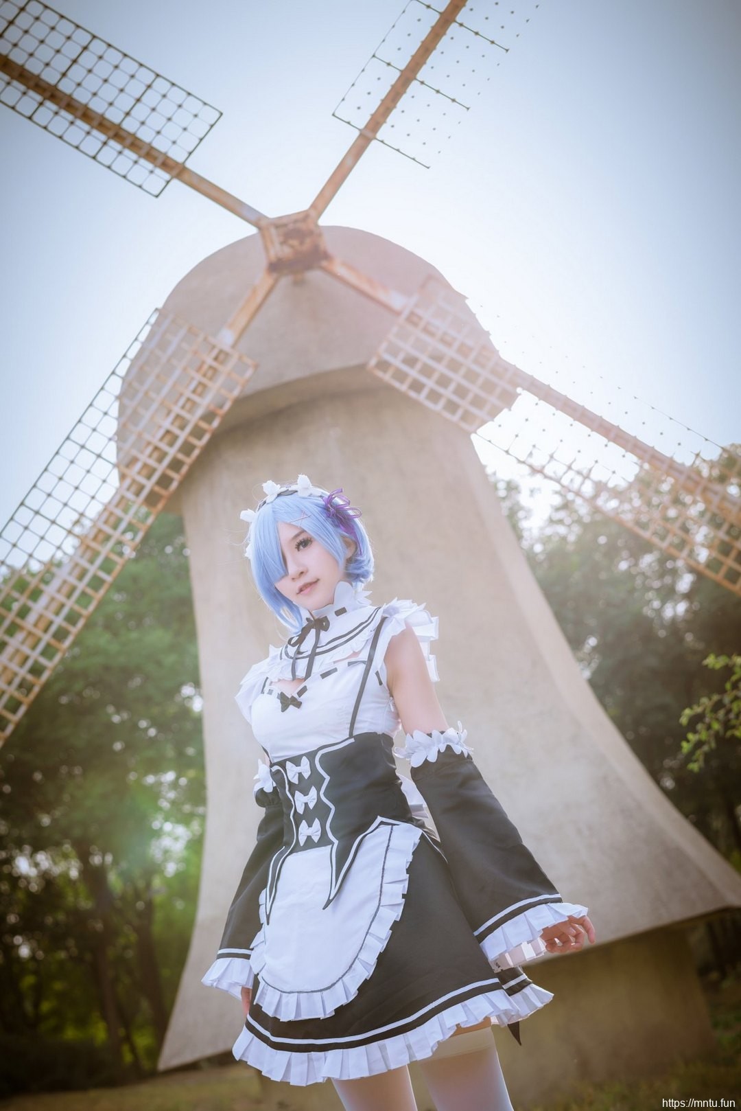 短发美女cosplay从零开始蕾姆女仆装制服诱惑