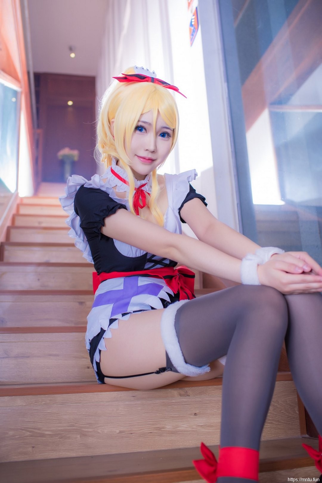 白皙靓丽美女黑丝美腿cosplay绚濑绘里