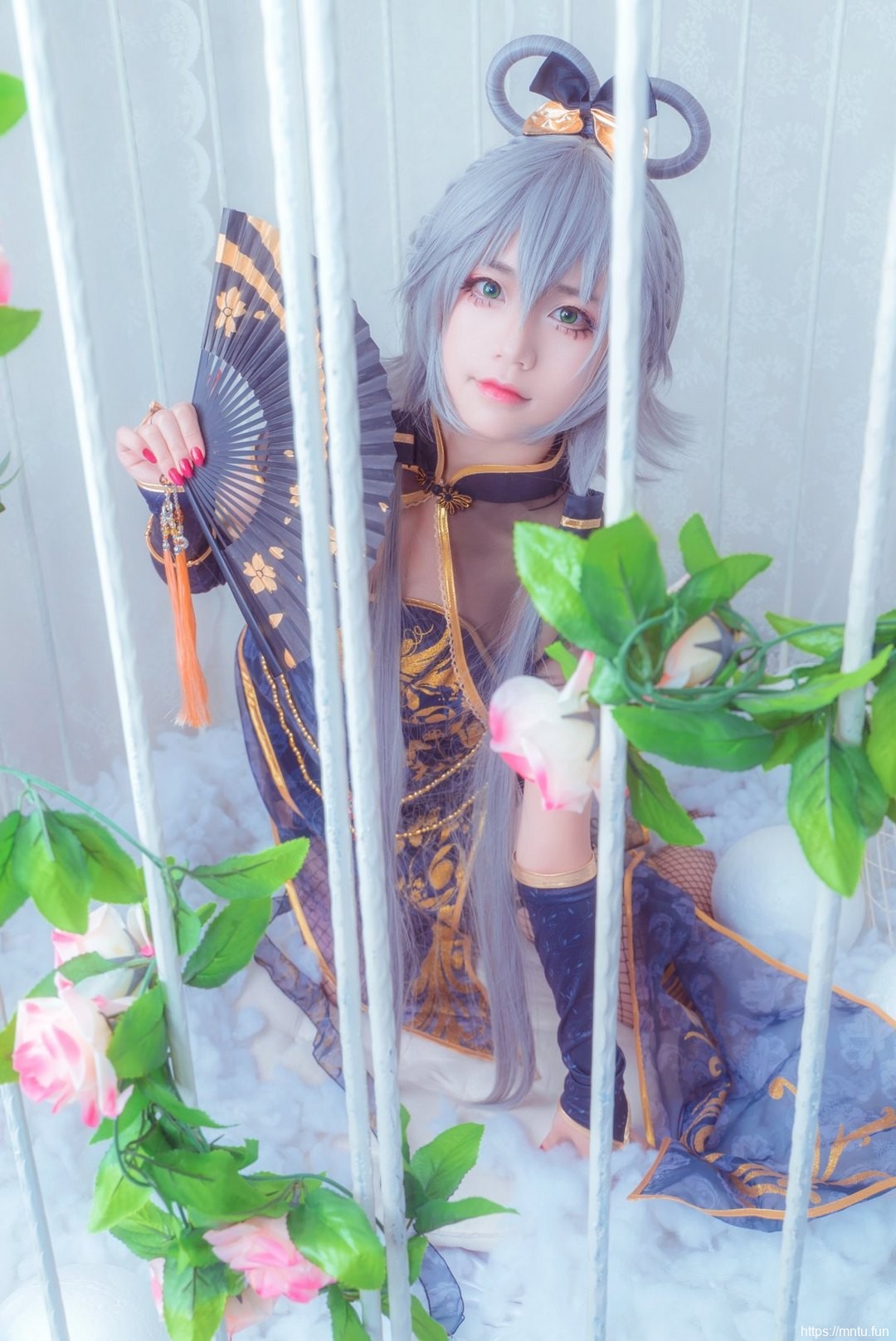 性感美女姐妹花cosplay初音未来vs洛天依