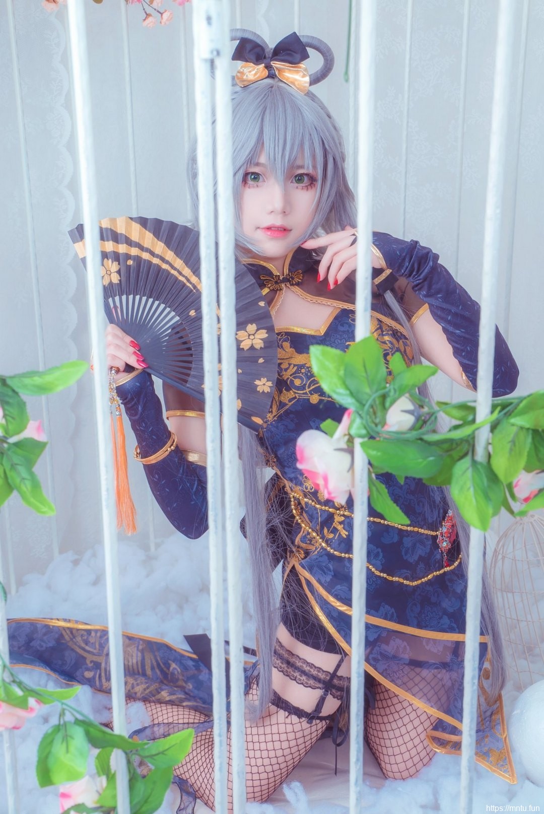 性感美女姐妹花cosplay初音未来vs洛天依
