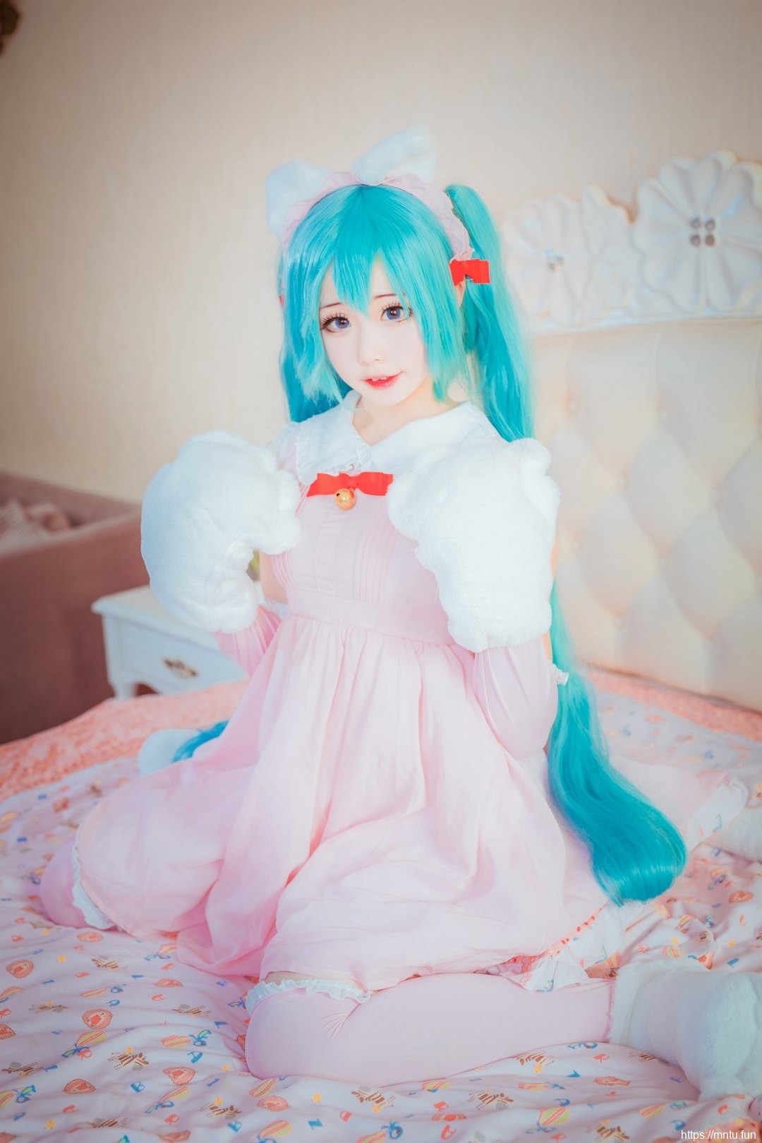 可爱小萝莉粉嫩甜美cosplay猫女郎初音未来