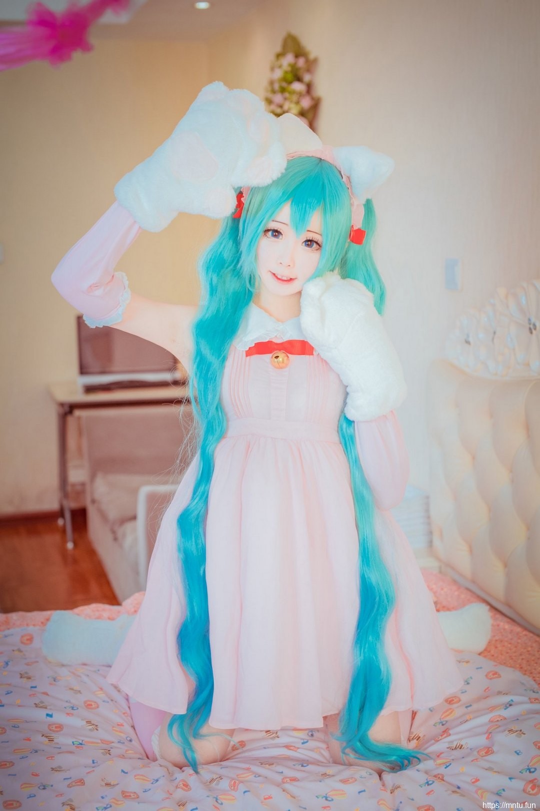 可爱小萝莉粉嫩甜美cosplay猫女郎初音未来