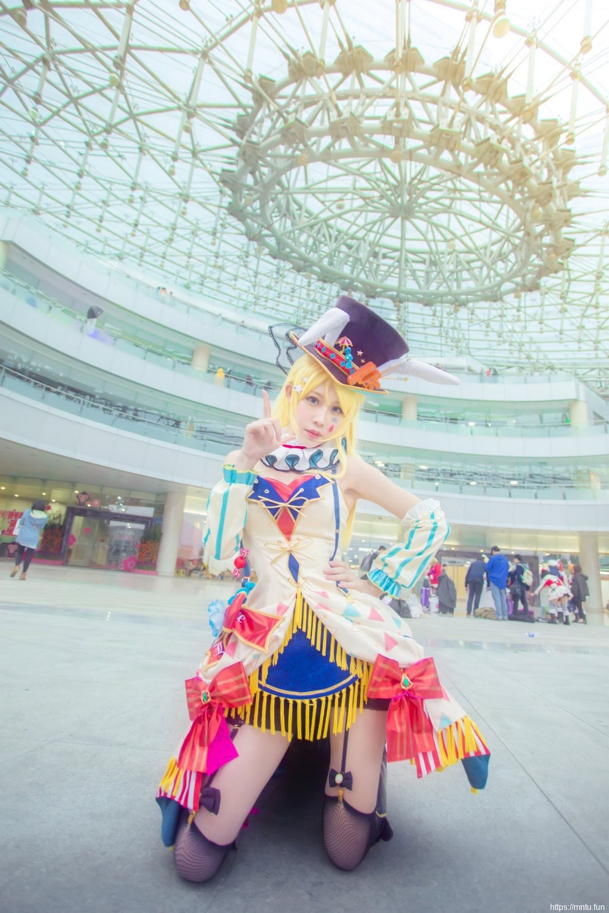 身材极好的美女cosplay绚濑绘里马戏团图片