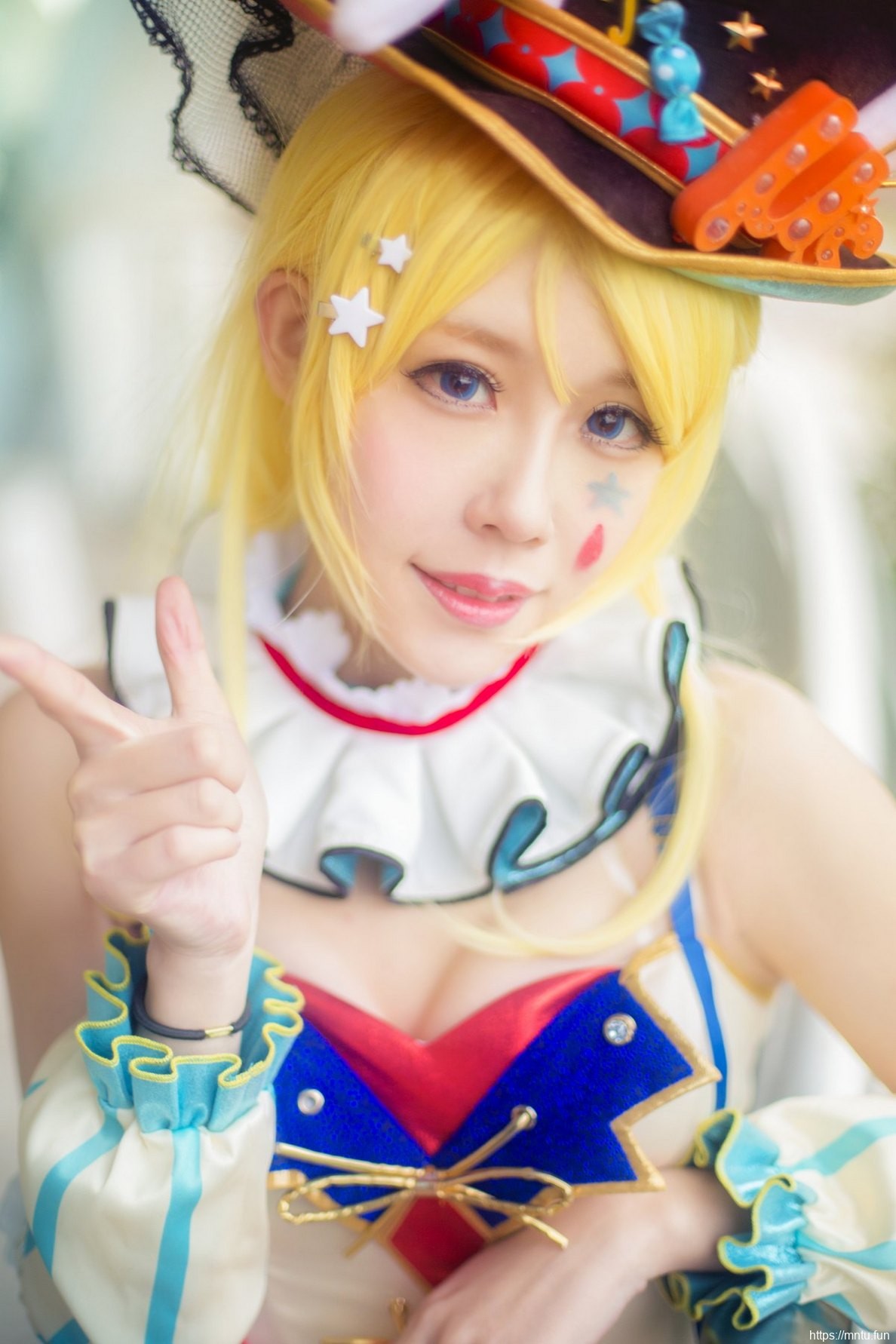 身材极好的美女cosplay绚濑绘里马戏团图片