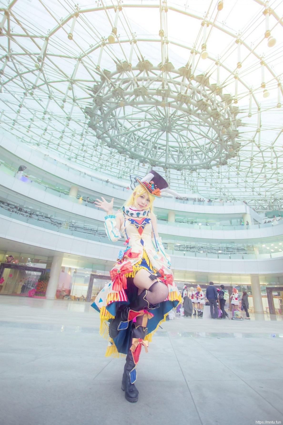 身材极好的美女cosplay绚濑绘里马戏团图片