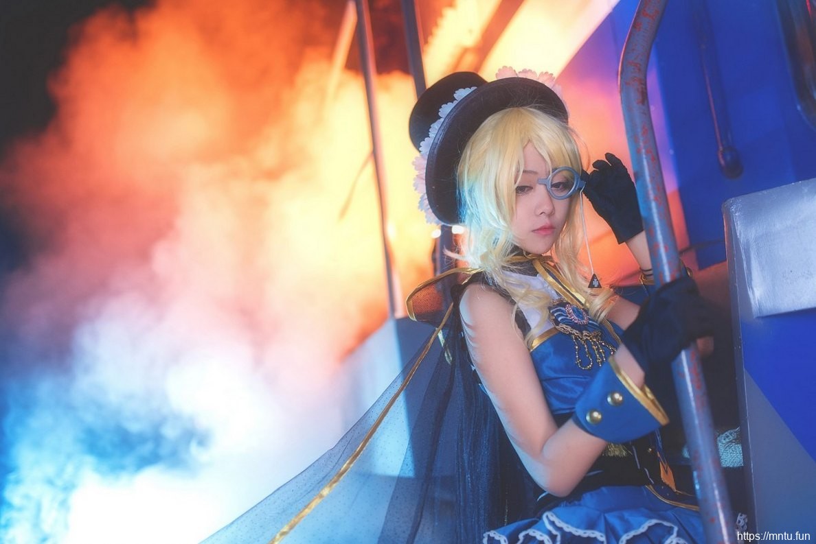 楚楚动人萌妹Cosplay动漫美女绚濑绘里