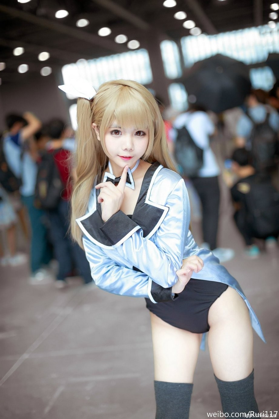 白皙诱人萌妹子高叉礼服cosplay动漫美女南小鸟