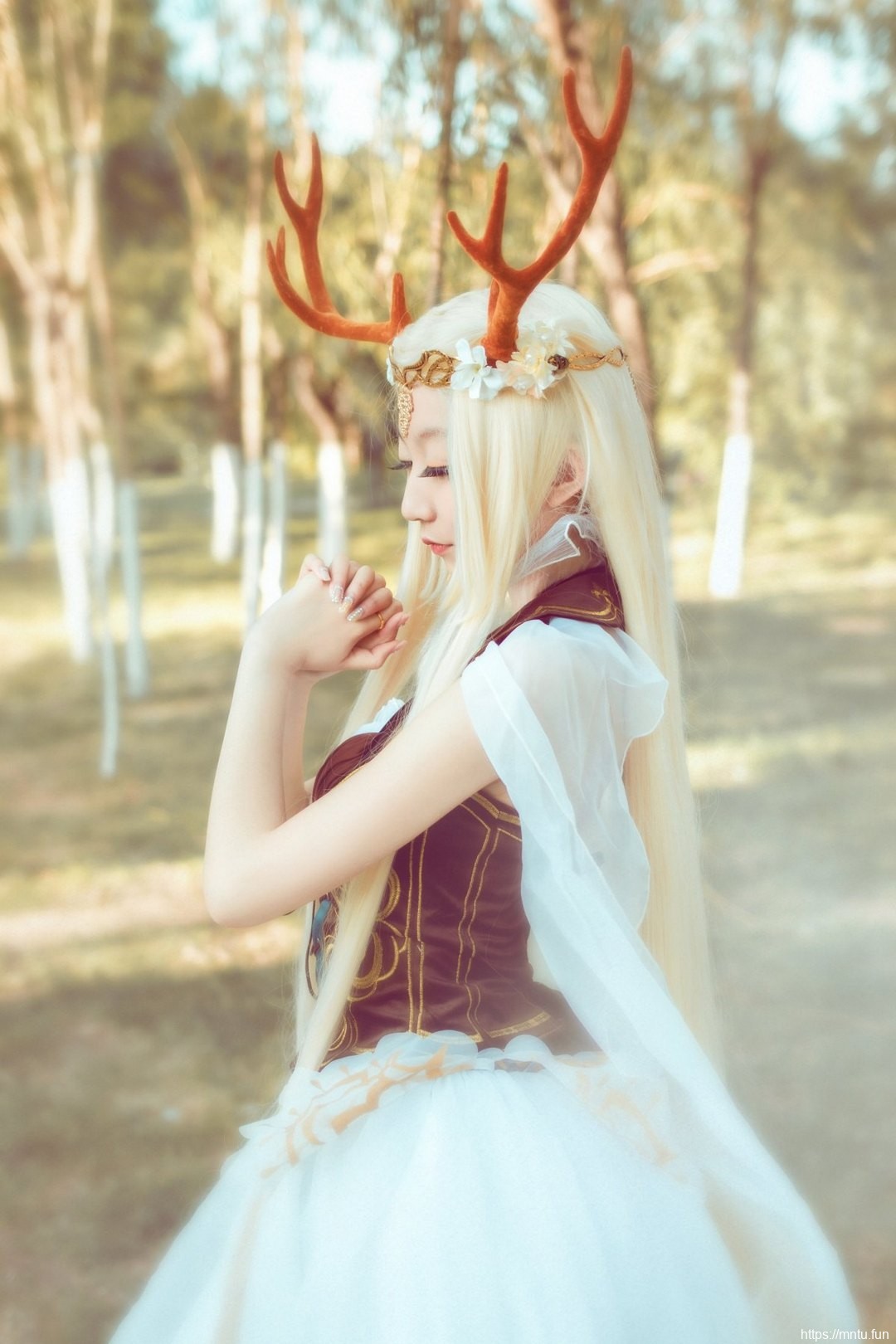 清纯美少女cosplay信鸽王国精灵鹿后唯美梦幻