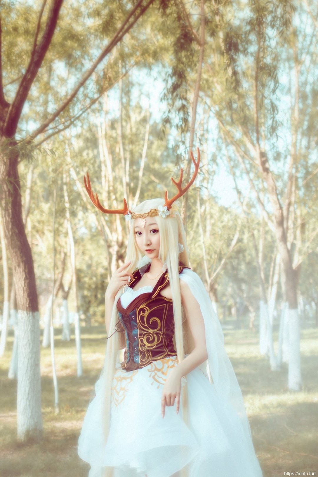 清纯美少女cosplay信鸽王国精灵鹿后唯美梦幻