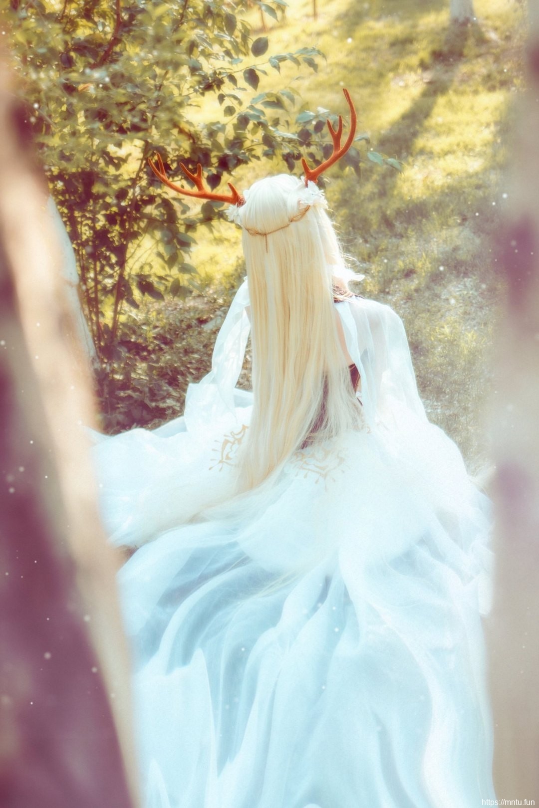 清纯美少女cosplay信鸽王国精灵鹿后唯美梦幻