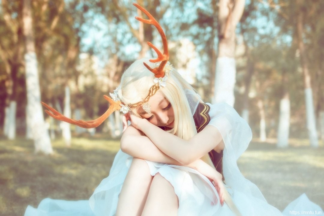 清纯美少女cosplay信鸽王国精灵鹿后唯美梦幻