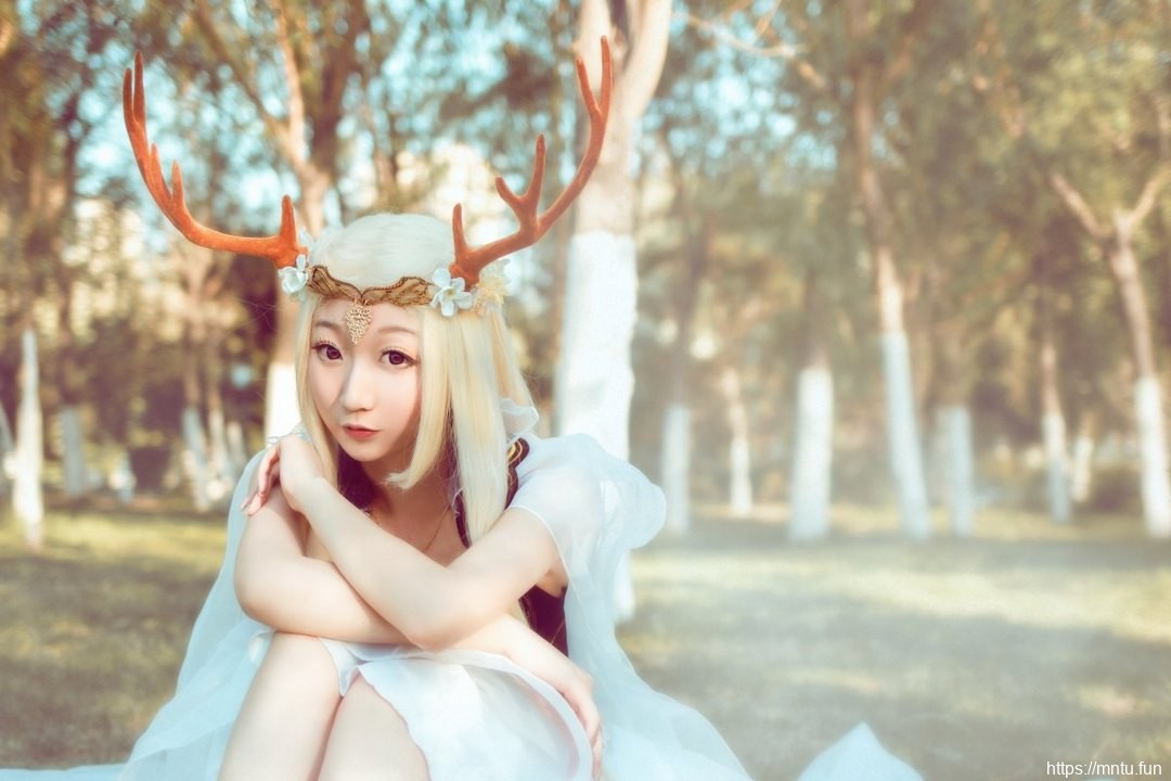 清纯美少女cosplay信鸽王国精灵鹿后唯美梦幻