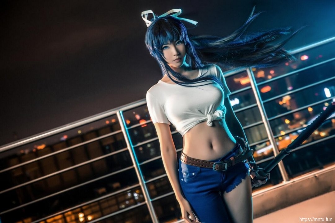 牛仔裤美女纤细蛮腰修长美腿cosplay神裂火织