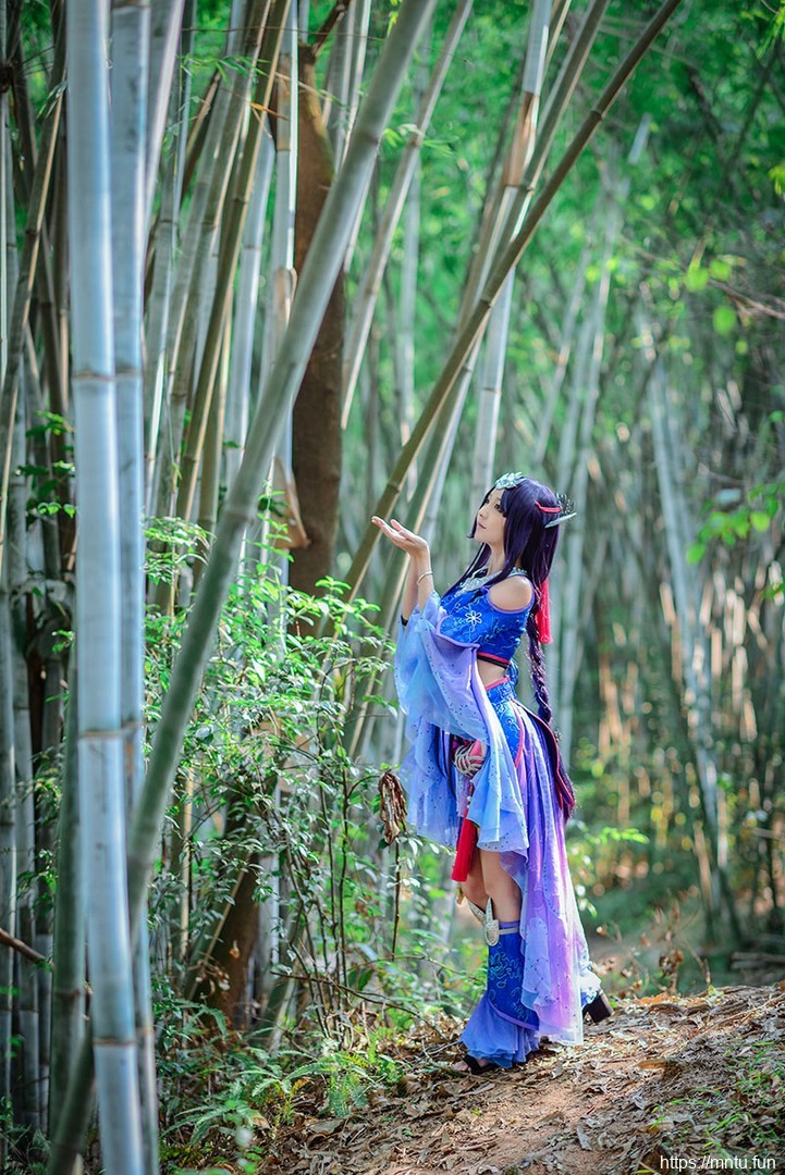 清新美女cosplay梦幻西游巫蛮儿图片