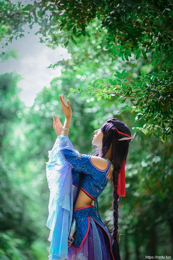 清新美女cosplay梦幻西游巫蛮儿图片