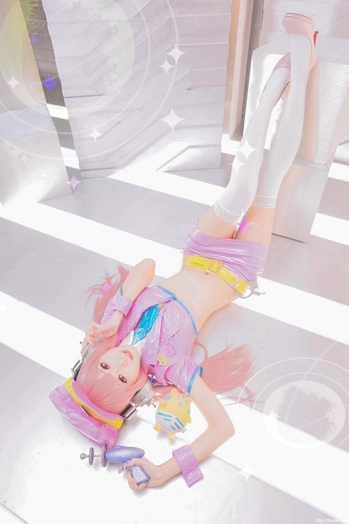 性感美女身穿制服cosplay索尼子诱惑美图