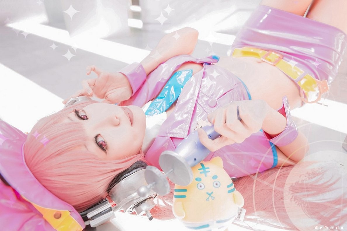 性感美女身穿制服cosplay索尼子诱惑美图