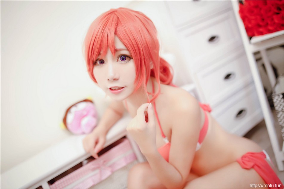 性感私房美女cosplay西木野真姬粉色内衣诱惑