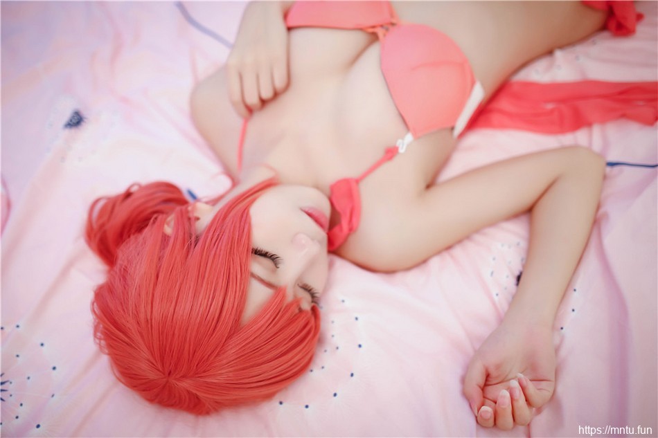 性感私房美女cosplay西木野真姬粉色内衣诱惑