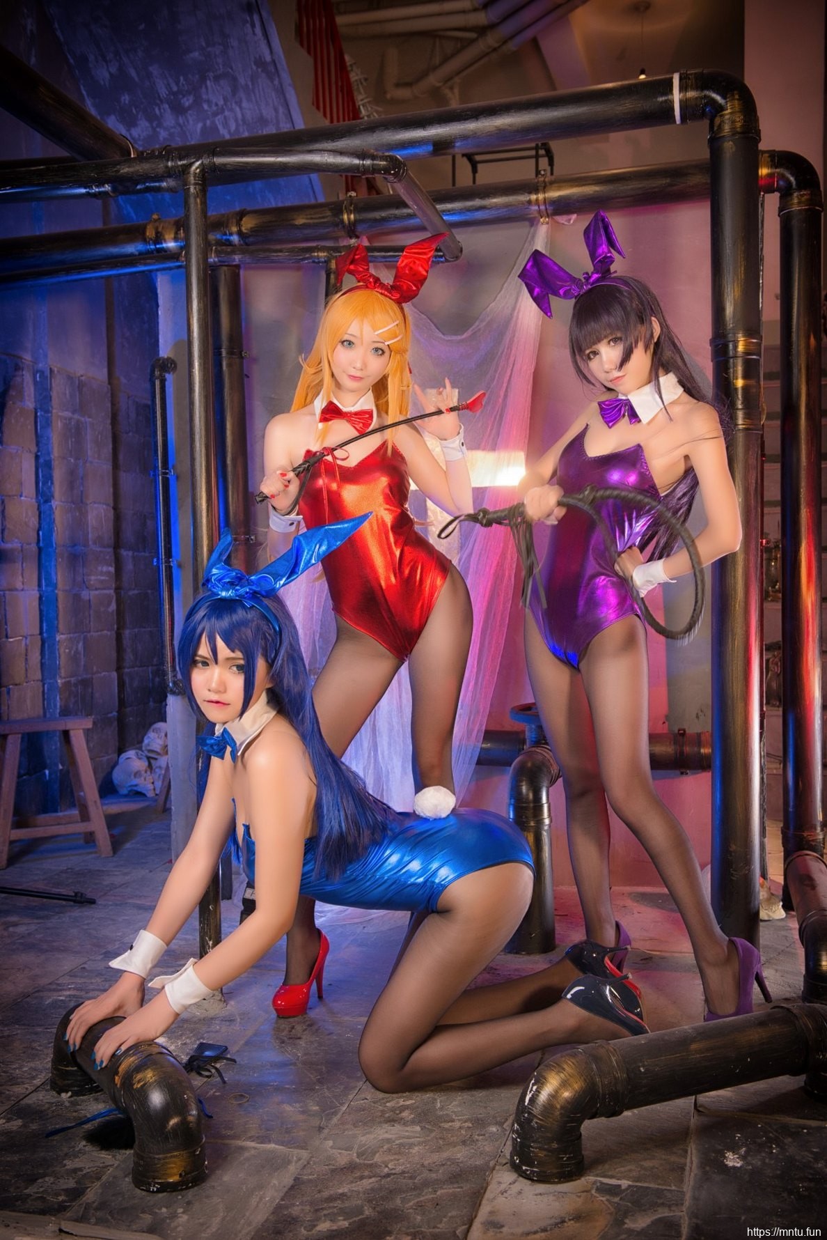 性感迷人姐妹花黑丝美腿cosplay性感写真