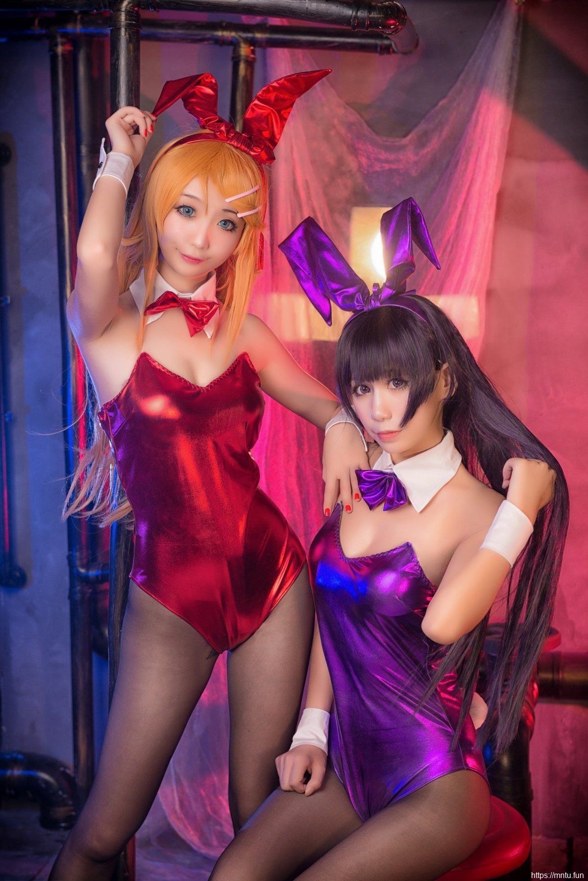 性感迷人姐妹花黑丝美腿cosplay性感写真