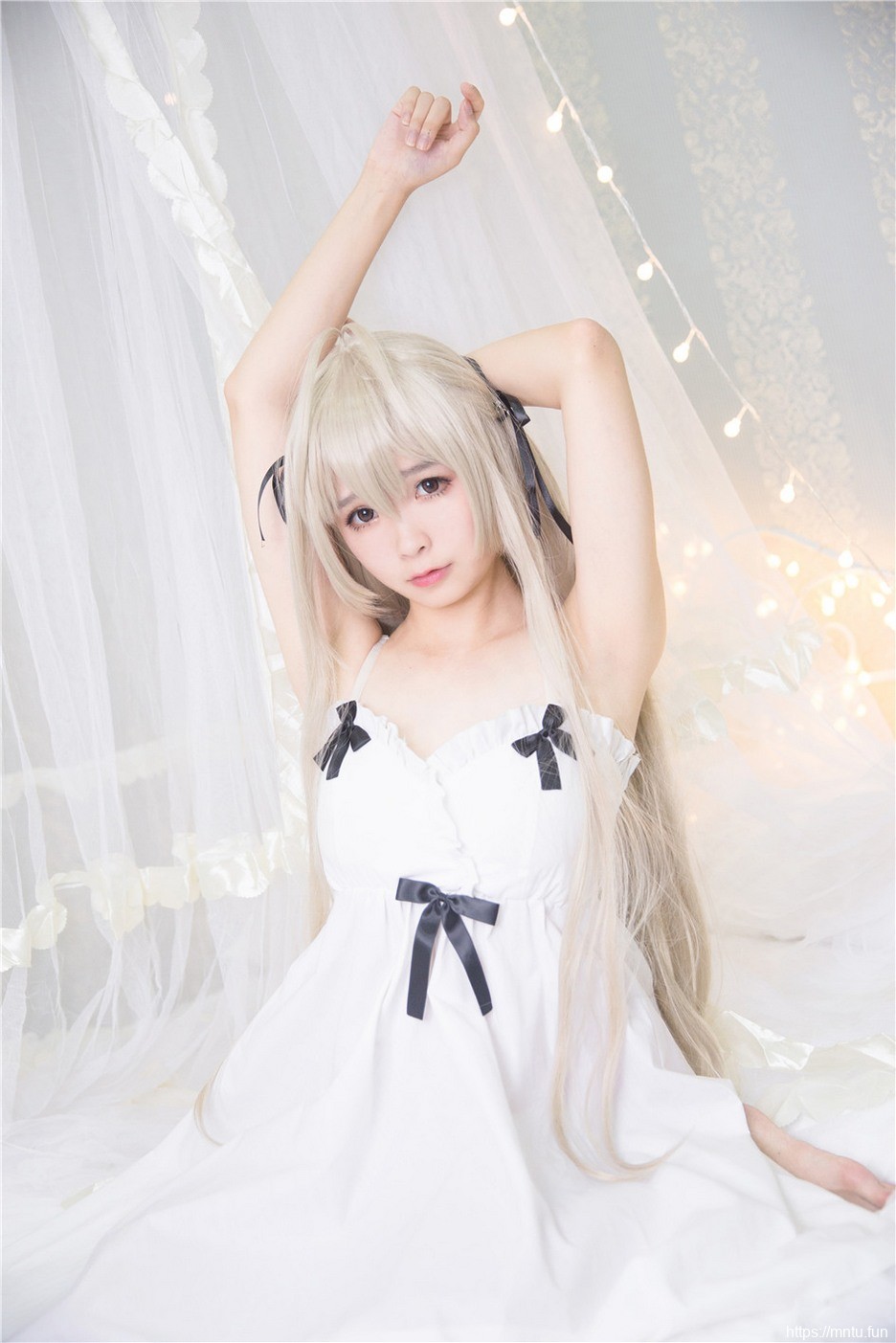 可爱迷人萌妹白色性感吊带裙cosplay春日野穹