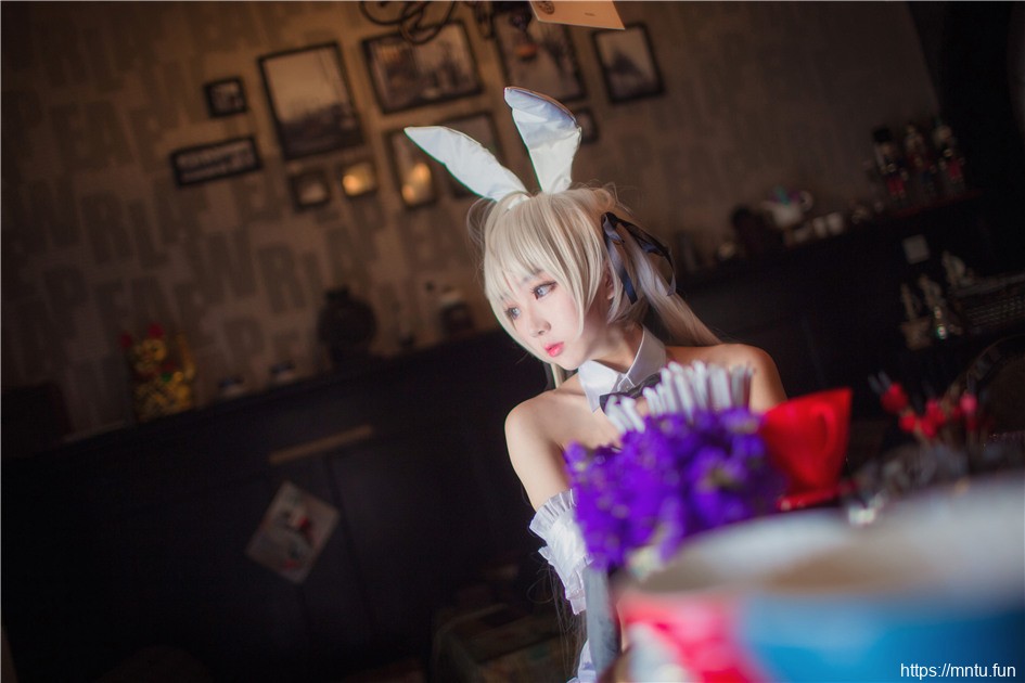 可爱美女苗条身材cosplay穹妹兔女郎制服诱惑