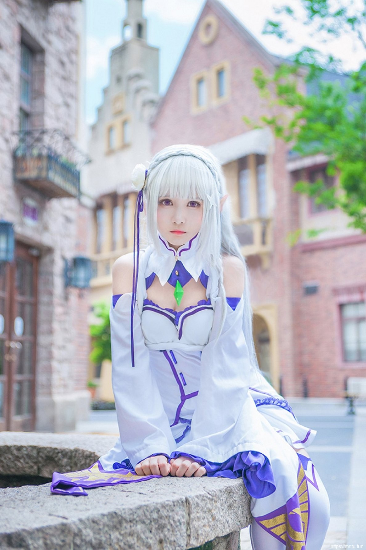 性感美女白皙皮肤开胸美裙cosplay美女精灵爱蜜莉雅