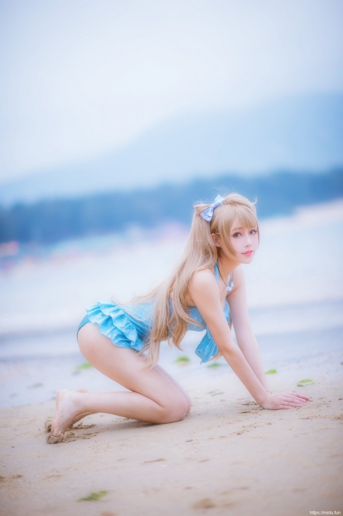 白皙靓丽泳装美女cosplay动漫美女南小鸟